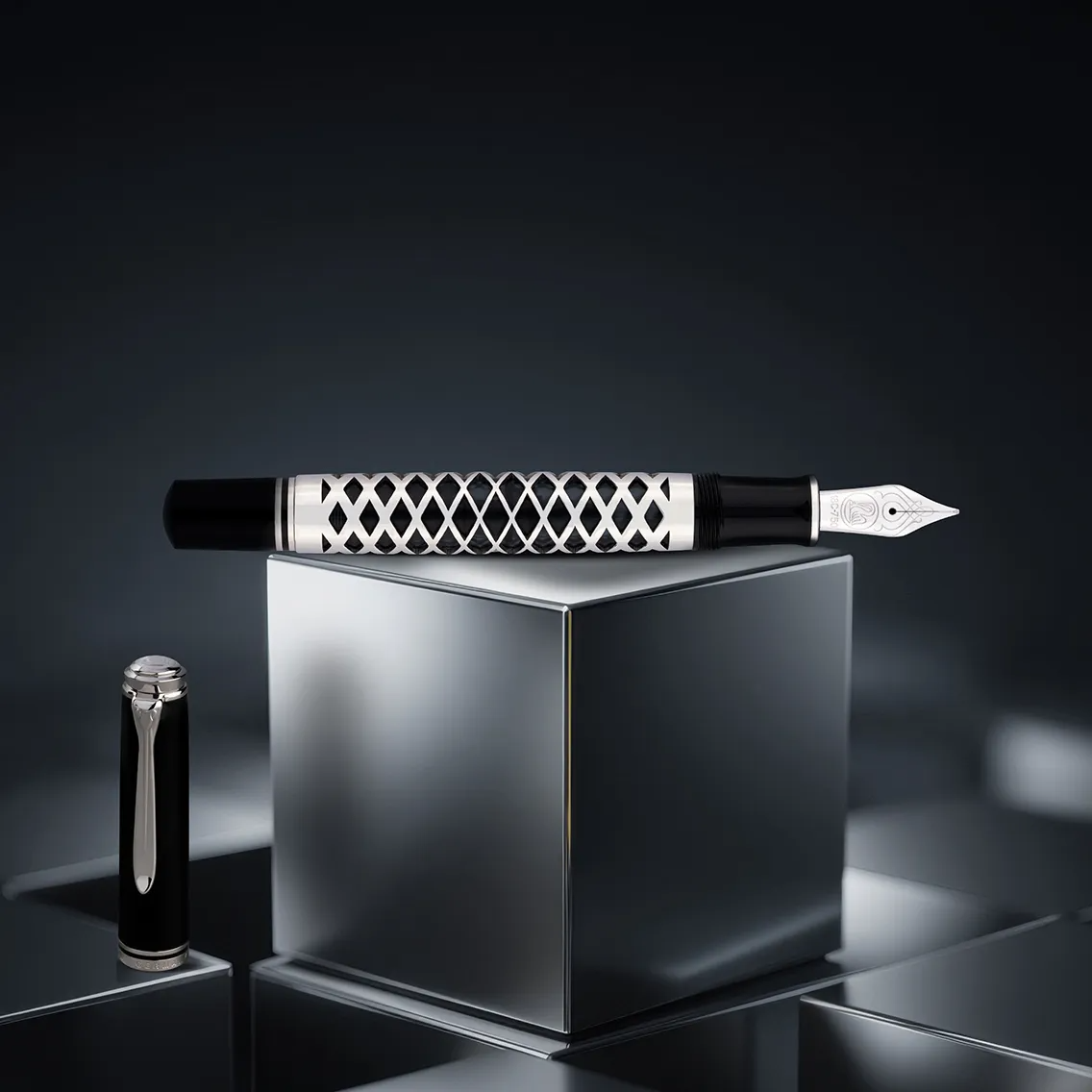 Pelikan Souverän M805 Black Metal Sleeve Fountain Pen
