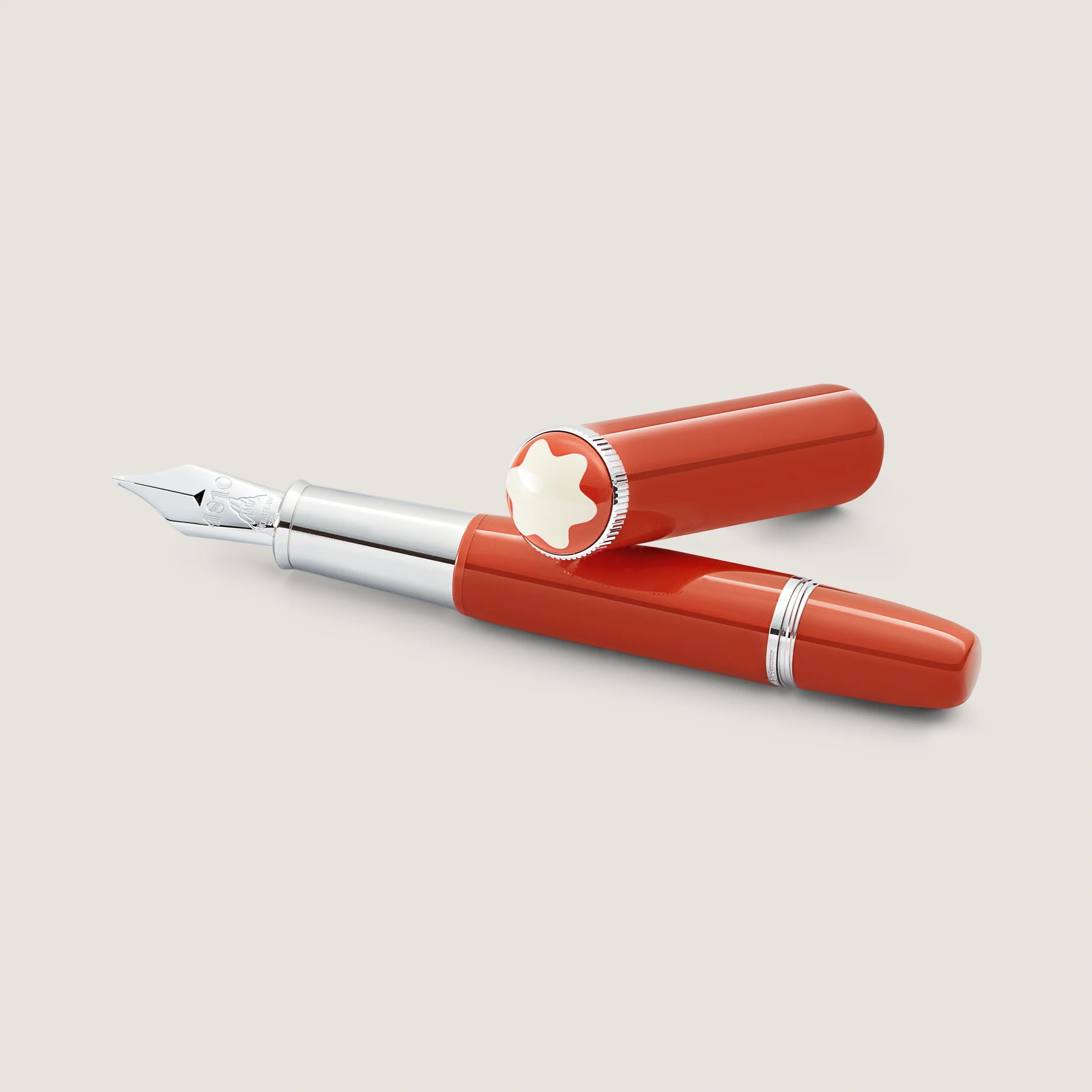 Montblanc Heritage Rouge et Noir Baby Coral Fountain Pen