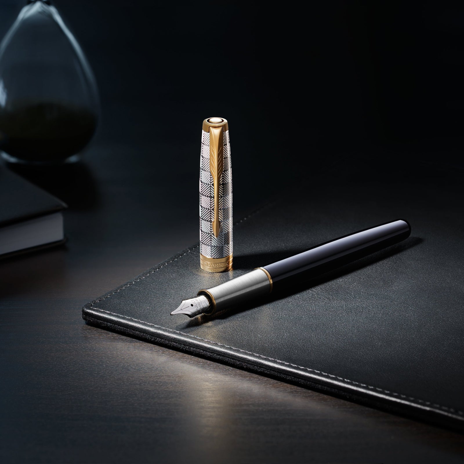 Parker Sonnet Metal and Black Lacquer Gold Trim Fountain Pen - Pencraft the boutique