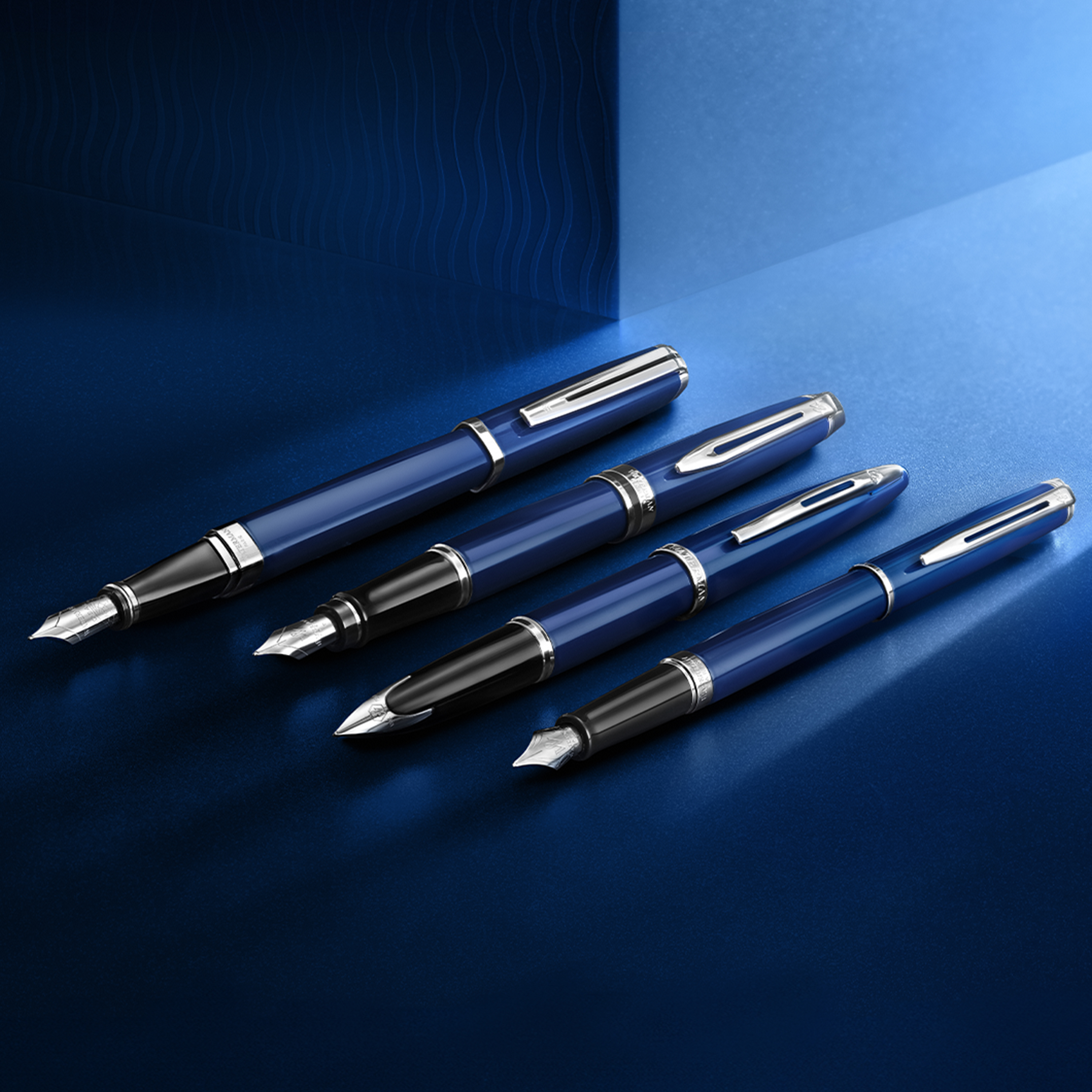 Waterman Hemisphere Blue Chrome Trim Fountain Pen