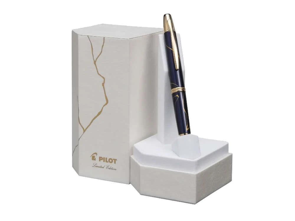Pilot Capless Vanishing Point Limited Edition 2026 Golden Journey Fountain Pen