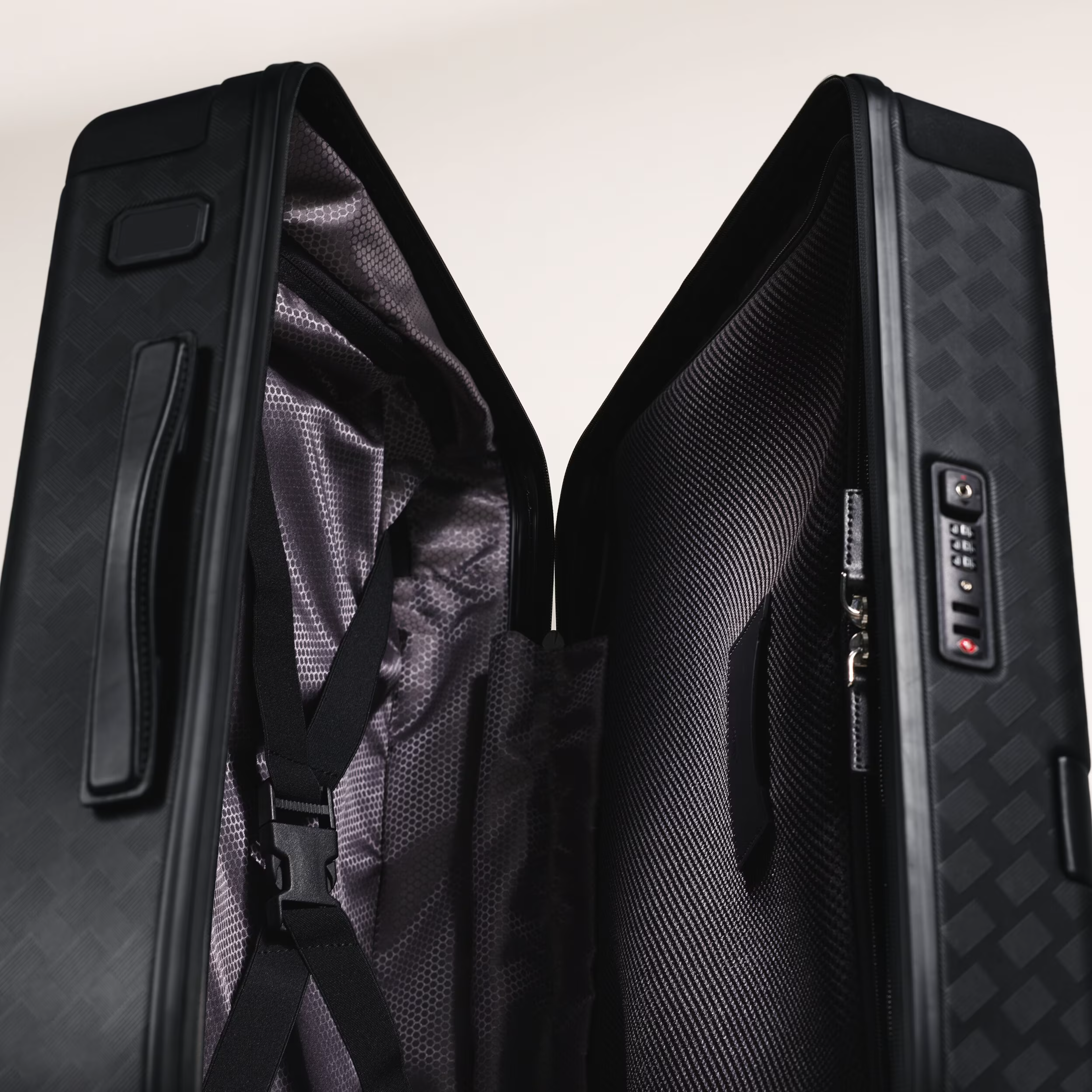 Montblanc #MY4810 Extreme 3.0 Cabin Trolley Black